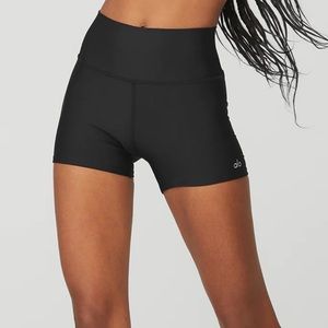 3" High-Waist Airlift Short size M